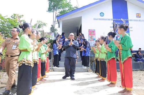 Hal 12 HSS 1 3 klm 15