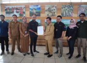 Wawali Kukuhkan Forum Wartawan Balai Kota 7 Wawali Kukuhkan Forum Wartawan Balai Kota