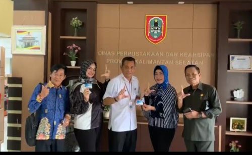 Hal 9 3 Klm Kunjungi