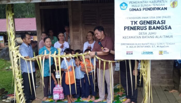 Bupati HST Resmikan SDN Juhu dan TK Generasi Penerus Bangsa