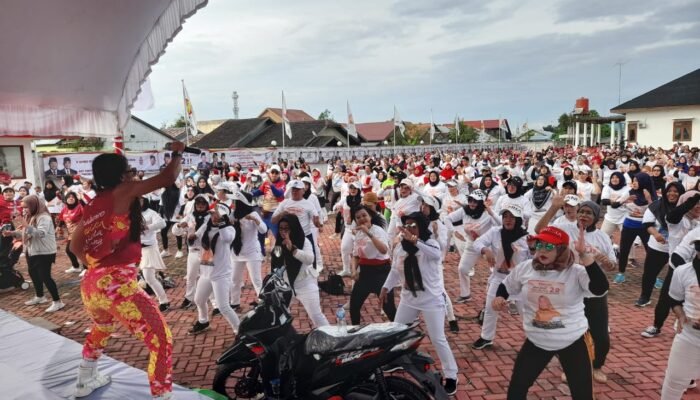 Zumba Party Meriahkan HUT Partai Gerindra
