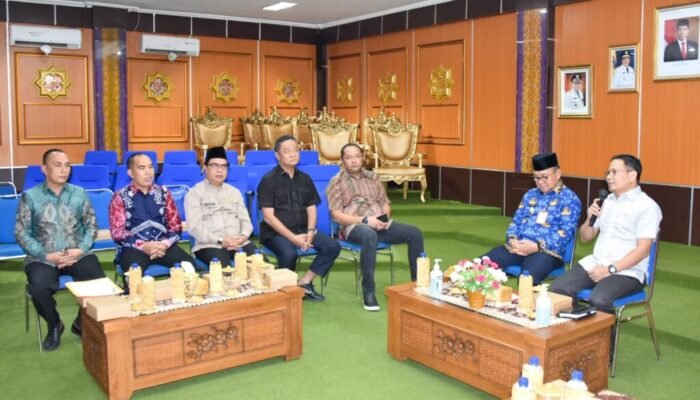 Komisi IV Dukung Pengembangan SMKN 1 Haruai