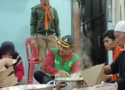 Wartono Pun Ikut Siapkan Makan Di Dapur Umum Kemuning