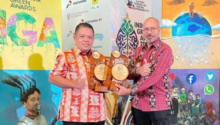 Pertamina Patra Niaga IT Banjarmasin Raih Dua Penghargaan Indonesia Green Awards 2023