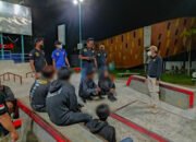 Delapan Remaja Ketahuan Minum Miras Di Taman Kota