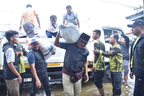 1 uatama 5 klm 7 cm Kontrak Pemprov Paman Birin salurkan bantuan beras