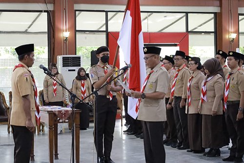 Hal 11 Tala 4 klm