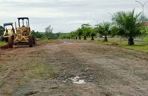 Jalan Jalur Tiga Kawasan Perkantoran Bupati Mulai Digarap 1 Hal 12 Tanbu 35 klm 2