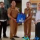Hal 16 4 Klm Martapura Salurkan bantuan