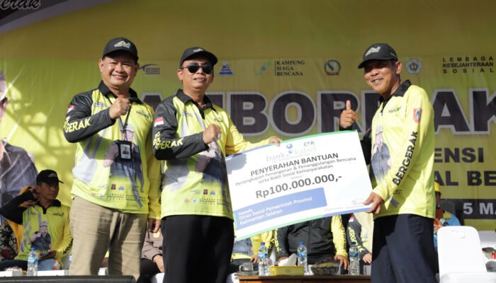 Bank Kalsel Salurkan CSR Perlengkapan Penanganan KEBENCANAAN