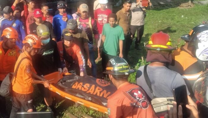 Satu Korban Reruntuhan Pabrik Karet Ditemukan Meninggal Dunia