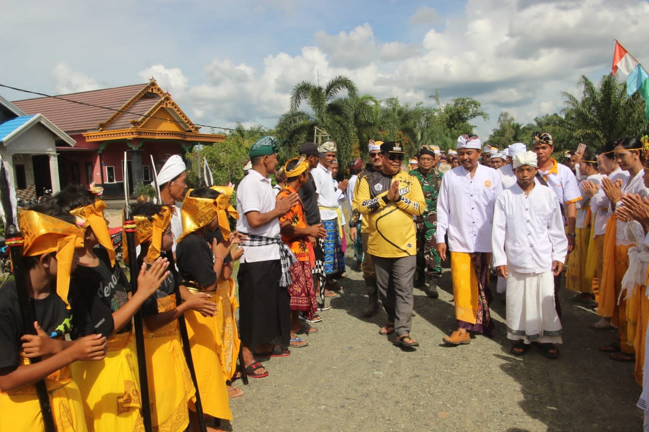 Naik Tungangan Kuda Besi Trail, Pj Bupati Mujiyat Hadiri Peringatan Nyepi di Desa Dwipasari 1 IMG 20230323 WA0057