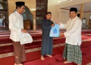 Pengurus Masjid Muhammadiyah Sungai Miai Berbagai Sembako Sehat 9 Pengurus Masjid Muhammadiyah Sungai Miai Berbagai Sembako Sehat