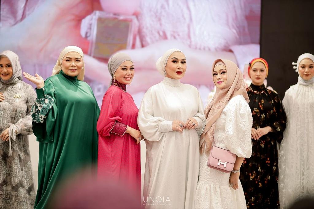 Rayakan Momen Ramadan Bersama Keluarga Lebih Hangat dengan Koleksi Terbaru Donna Scarves dan Donna Prive 1 IMG 20230326 WA0023