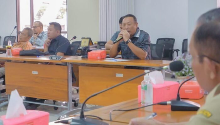 Komisi II Konsultasi Larangan Pengiriman Sapi Antar Pulau