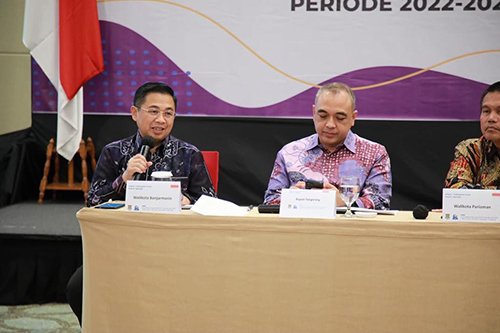 hAL 9 7 kLM kONTRAK 3