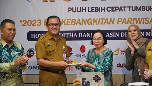 PHRI Ujung Tombak Peningkatan Kunjungan Wisatawan 1 hal9 3klmkontrak2