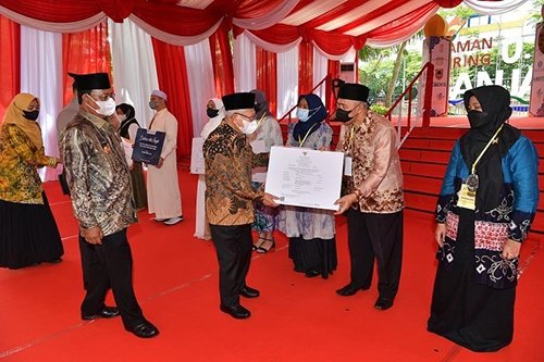 1 3 klm 5 cm Sertifikat halal