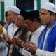 1 Kontrak Pemprov Paman Birin dan Buya Arrazy sahur bersama warga2