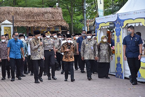 1 Kontrak Pemprov Wakil Presiden dan Paman Birin
