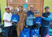Paket Sembako Dibagikan Untuk Lansia di Karang Intan