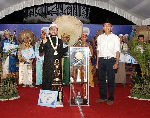 Sembilan Finalis Festival Bacatuk Dauh Tampil Memukau 1 Hal 16 4 KLm Martapura Juara Festival