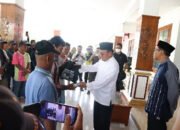 Anang Bantu Paket Lebaran Tukang Becak, Ojek dan Gerobak