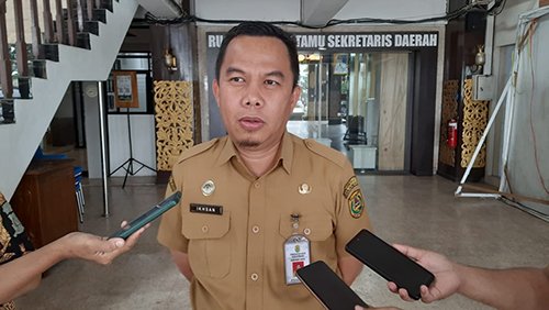 Sekda Sesalkan Kejadian Begarakan Sahur Makan Korban 1 Hal 9 1 KLm Iksan Budiman