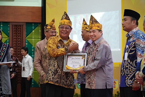 Banjarmasin Raih Predikat Terbaik Rembuk Stunting dan Germas 1 Hal 9 3 KLm KOntrak 1 3