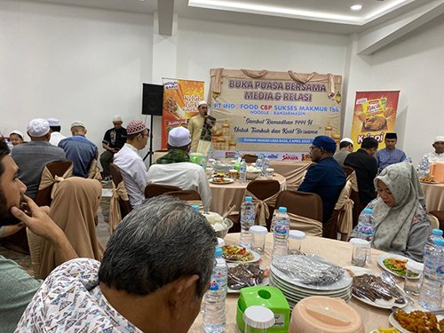 Indofood Jalin Silaturahmi Dengan Media dan Relasi di Banjarmasin 1 Hal 9 3 Klm Bukber Indofood