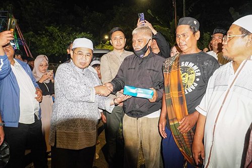 Wali Kota Banjarmasin, H Ibnu Sina Lepas Grebek Sahur 1 Hal 9 3 Klm Kontrak 1