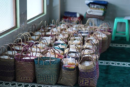 Bantuan Kemakmuran Masjid Lewat Safari Ramadhan Terus Disalurkan 4 Hal 9 7 Klm Gabung Kontrak 3