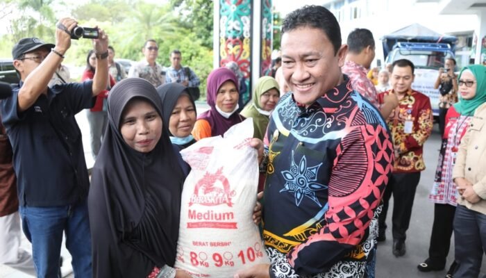Pemprov Kalteng Salurkan Bantuan Beras Kepada 117.503 Penerima Bantuan Pangan