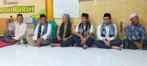 Paman Birin dan Bupati HST, H Aulia Oktafiandi Sahur Bersama Warga Mahang Paku
