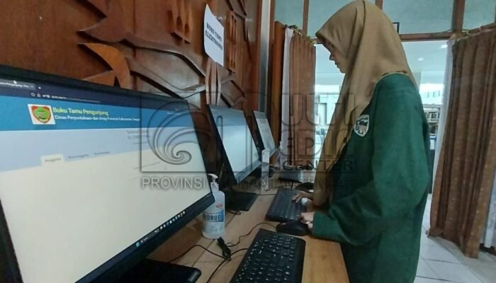 Perpustakaan Kalteng Terapkan Buku Tamu Elektronik