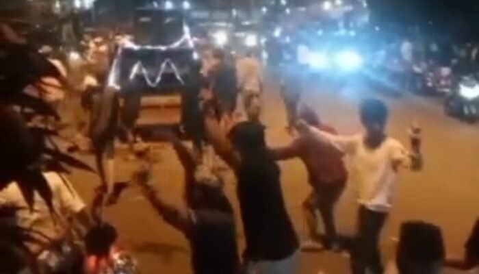 Polisi Usut ‘Diskoan’ di Tengah Jalan Bundaran Simpang Empat Banjarbaru