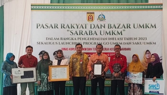 Kanwil Kemenkumham Kalsel Serahkan Sertifikat Merek kepada 18 UMKM di Banjarbaru