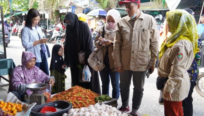 Pedagang Keluhkan Pasar Penyeimbang, TPID dan Satgas Pangan Kalteng Kembali Sidak di Pasar Sampit