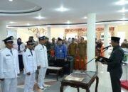 Pj Bupati HSU Lantik Tiga Kades PAW 25 Pj Bupati HSU Lantik Tiga Kades PAW