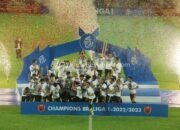 Gelar Pemain dan Pelatih Terbaik Lengkapi Pesta PSM 8 Gelar Pemain dan Pelatih Terbaik Lengkapi Pesta PSM