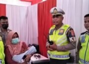 Terjebak Macet, Wanita Melahirkan di Pos Terpadu Exit Tol 19 Terjebak Macet, Wanita Melahirkan di Pos Terpadu Exit Tol