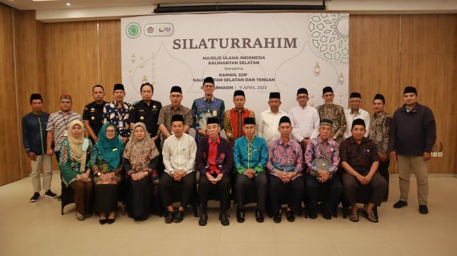 Pererat Silaturahmi, Kanwil DJP Kalselteng Gelar Pertemuan Dengan MUI Kalsel 1 IMG 20230412 223153