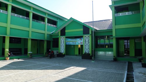 1 15 klm Renovasi madrasah