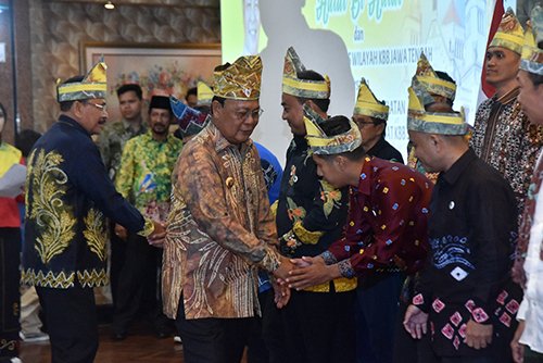 1 4 klm Kontrak Pemprov Paman Birin halal Bi halal bubuhan Banjar