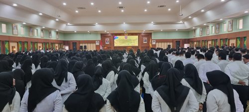 Paman Birin Serahkan SK P3K<br>“Bekerjalah Hati Tulus, Ikhlas dan Diniatkan untuk Ibadah” 2 1 Kontrak Pemprov Paman Birin serahkan SK PPPK