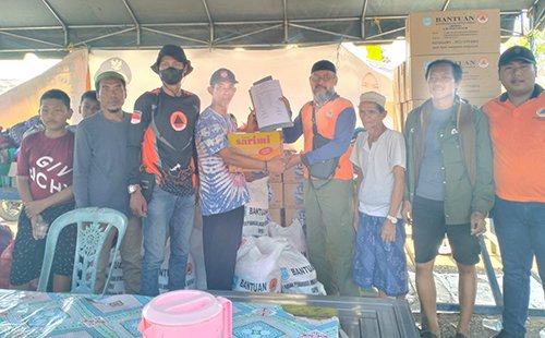 Hal 10 3 KLm Bantuan logistik