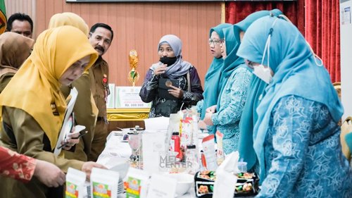 Anggota TP PKK Ikuti Lomba B2SA 1 Hal 10 3 Klm BJb 1 2