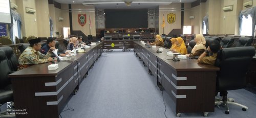 Hal 10 3 Klm Pansus raperda penanggulangan wabah