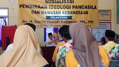 Karlie Hanafi Sosialisasikan Pancasila dan Wawasan Kebangsaan 1 Hal 10 3 Klm Sosialisasi