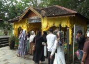 Pengunjung Objek Situs Candi Agung Meningkat 14 Pengunjung Objek Situs Candi Agung Meningkat